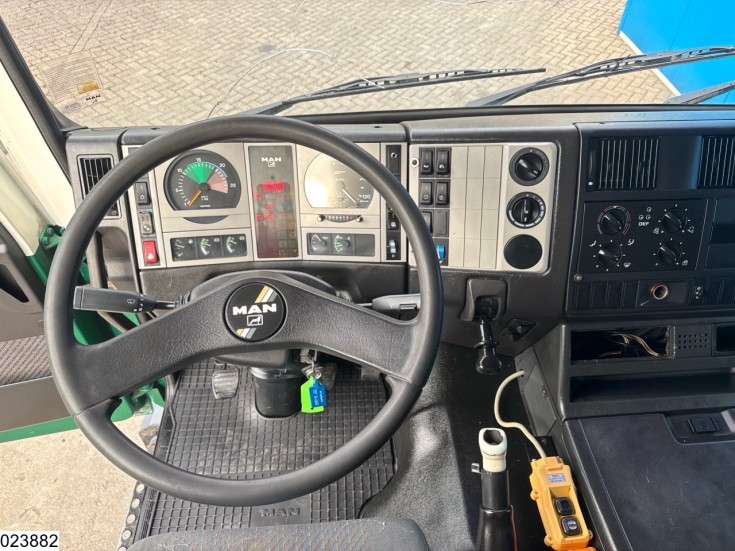 MAN 37 414