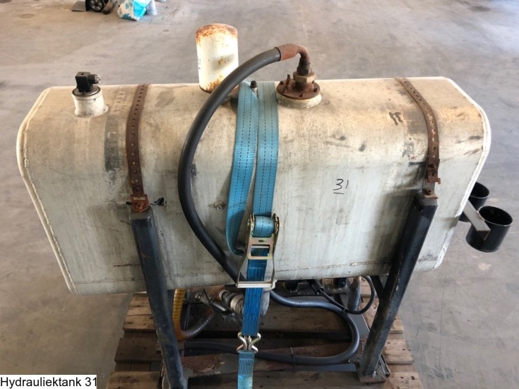 Universeel Hydraulic tank, 190 Liter